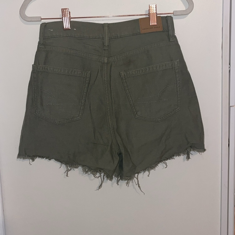 American Eagle Distressed khaki Green Highest Rise Mom Short | 00 - Picture 2 of 10